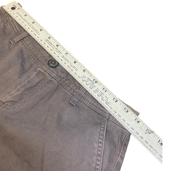 MAURICES gray chino flat front shorts women's size 2 - Picture 6 of 6